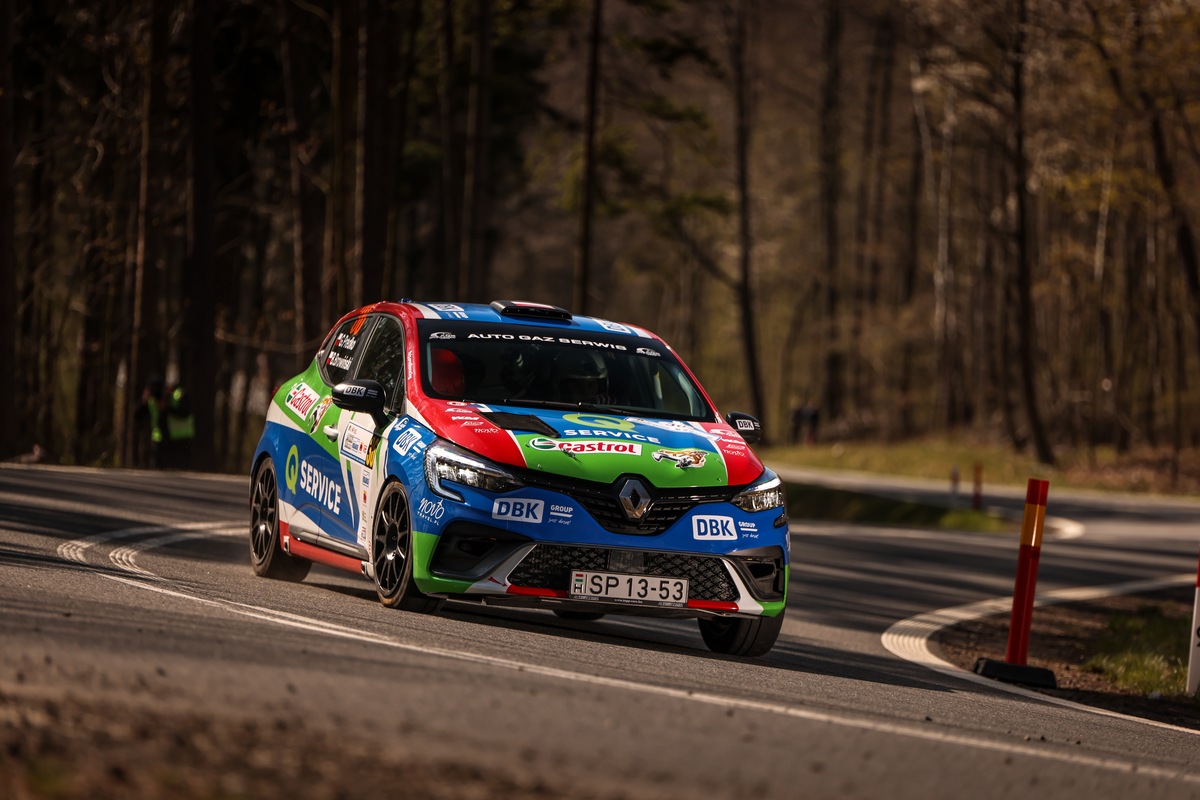 Predko/Browiński (Peugeot 208 Rally4) - Rajd Świdnicki 2022 (fot. Maciej Niechwiadowicz)